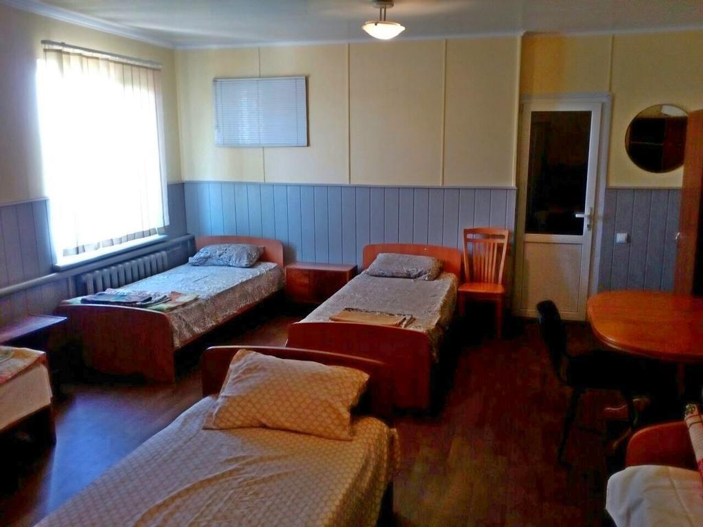 Hostel Mnogoborets F. Klub Одеса Екстер'єр фото